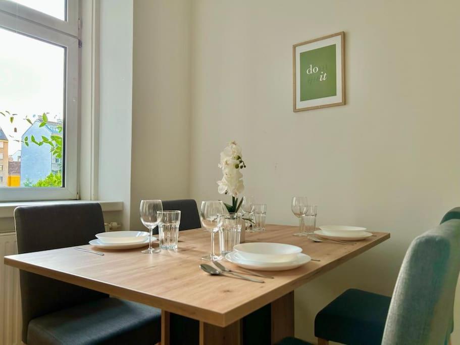 Apartment 50 M2 Stylish With Free Parking